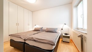 Sleeping room in a double room apartment